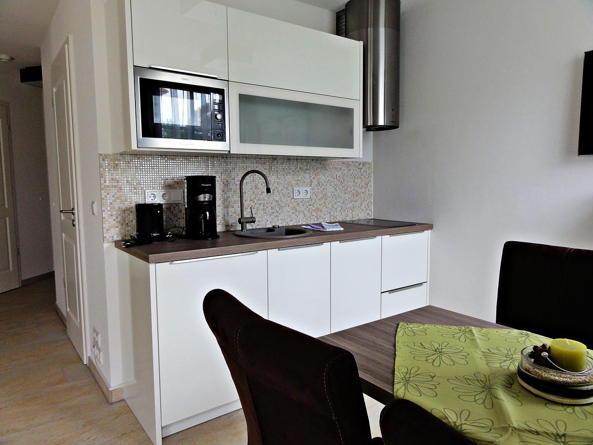 3 Zimmer Ferienwohnung Haus Meeresblick Mit Meerblick A005 Mit Suedterrasse Und Strandkorb Baabe Luaran gambar